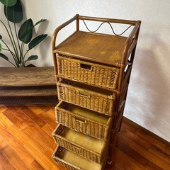 籐タンスの画像