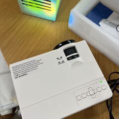 YOWHICK 1080P ミニプロジェクター DP01の画像