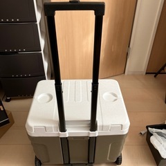 大きなクーラーボックスの画像