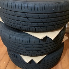 日産セレナ純正タイヤ
の画像