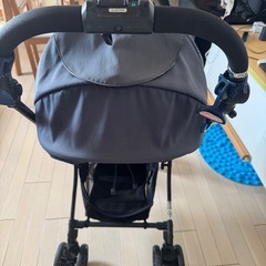 combiベビーカー
の画像