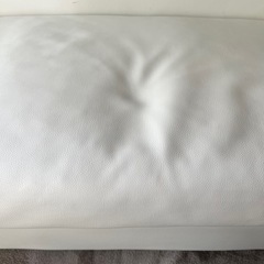 【０円】白ソファ　2人掛け　収納付きの画像