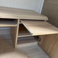 パソコンローデスクの画像