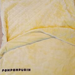 ポムポムプリン　足入れ毛布の画像