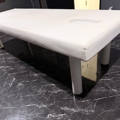 施術用ベッドの画像