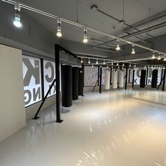 【無料体験】キックボクシングジム リフィナス千葉店/女性60％初心者90％で誰でも安心の画像