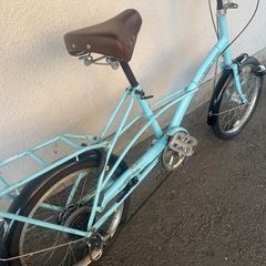 １１J71　コンパクトサイクル２０インチ　６段変速オートライト　自転車専門店の中古車です★　【消費税込み・防犯登録６００円込み】の画像