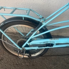 １１J71　コンパクトサイクル２０インチ　６段変速オートライト　自転車専門店の中古車です★　【消費税込み・防犯登録６００円込み】の画像