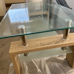 リビング てテーブルの画像