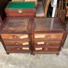 レトロなキャビネットの画像