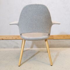 Vitra(ヴィトラ)よりコンパクトで快適な読書用チェアとして開発されたオーガニックチェアです。イームズ＆サーリネンによってデザインされた名作椅子。包み込まれるような快適な座り心地です♪の画像