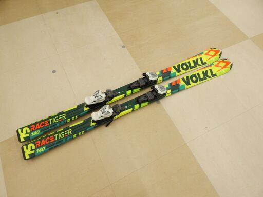 札幌市 清田区 VOLKL フォルクル ジュニアスキー RACE TIGER SL 140㎝ イエローグリーン系