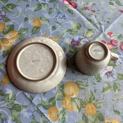 Nestlé ◉カップ・ソーサーセット 6個((ソーサー4枚)の画像