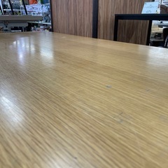 ダイニングテーブルの画像