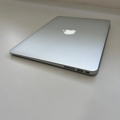 MacBook Air 13inch 4GB / 128GB の画像