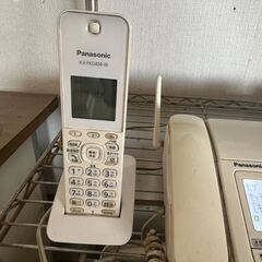 【良品】Panasonic 電話　子機つき　ホワイトの画像