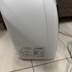 DBK　電気温風機　家電　DCH750Mの画像