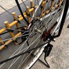 自転車　シルバー　26インチ　サザンポート　カゴ付き　ママチャリの画像