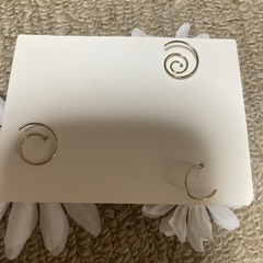 お花の髪飾りの画像