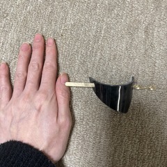 黒の髪留めの画像