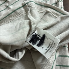 【おまとめの方は無料】みどり長袖Tシャツ80サイズの画像