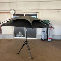 【美品】UVカットパラソル＆マスターキャノピー　ワンタッチタープテント　耐水　日よけ　アウトドアの画像