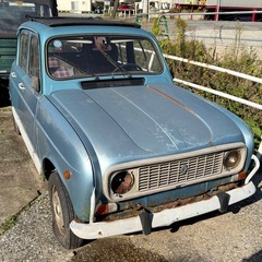 2台セット ルノー 4 キャトル パーツ 部品取り 書類無し 希少の画像