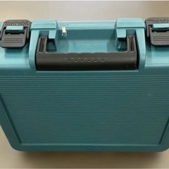 Makita 充電式インパクトドライバ TD134DSHXのケースの画像