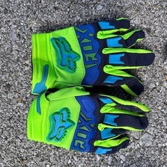 モトクロスプロテクターなどの画像