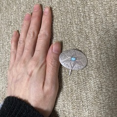 シルバーの髪飾りの画像