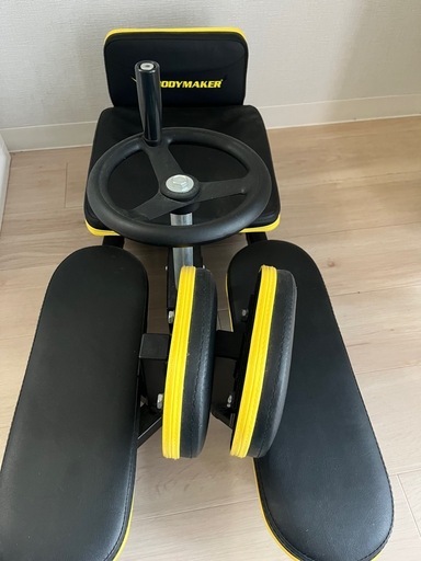 開脚180度マシーン