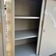 オフィス用キャビネット上下せっとセットの画像