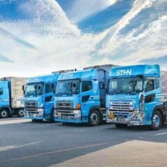 【東証プライム上場グループ】大型ドライバー ◆賞与年3回 ◆資格取得支援あり ◆安定基盤で長く働けるの画像