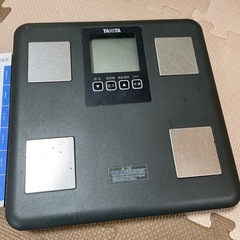 【取引者確定】タニタ　体重計の画像