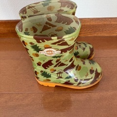 montbell モンベル　キッズ長靴 クマ・ドングリ迷彩柄　グリーン14cmの画像