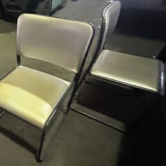 テーブル　椅子４点　セットで　在庫複数ありの画像