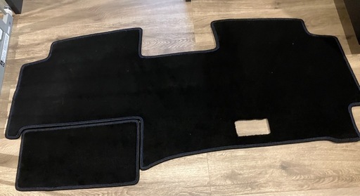 セレナC28ダッシュボードマット