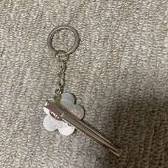 花のキーホルダーの画像