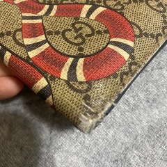 GUCCI折りたたみ財布の画像