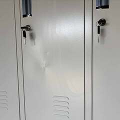 スチールロッカー6人用 鍵付きタイプ（シリンダー錠）幅90cm Usedの画像