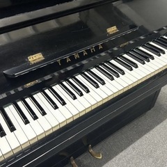 ヤマハ　アップライトピアノP1 ヴィンテージピアノ　鍵盤楽器の画像