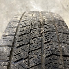 ブリヂストン　vrx2 スタッドレス　175/65r15 4本　冬タイヤ
の画像