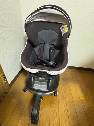 combi チャイルドシート