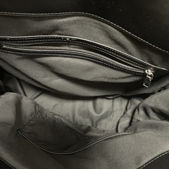 大容量レザー調トートバッグケリー風　の画像