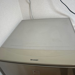 冷蔵庫　シャープ　2014年製　137ℓの画像