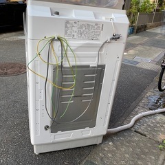 縦型洗濯機アクアの画像