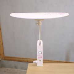 karimoku(カリモク家具)のBuona scelta(ボナ シェルタ) オーク材 デスクセットです。スッキリとしたスマートなデザインはリビングなどの事務机や学習机におススメです♪在宅ワーク用にもの画像