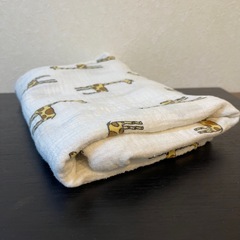 aden+anais おくるみ ブランケット キリン柄の画像