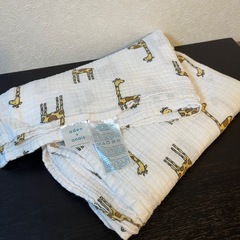 aden+anais おくるみ ブランケット キリン柄の画像