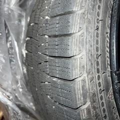 FIAT 500 スタッドレスタイヤ 4本 ホイール付きの画像